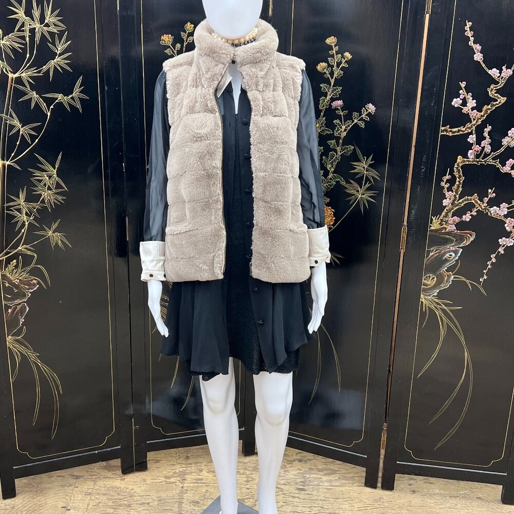 Soft Plush Fluffy Cozy Dylan Los Angeles Black & Beige Faux Fur Reversible Vest